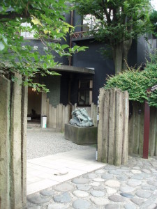 朝倉彫塑館２